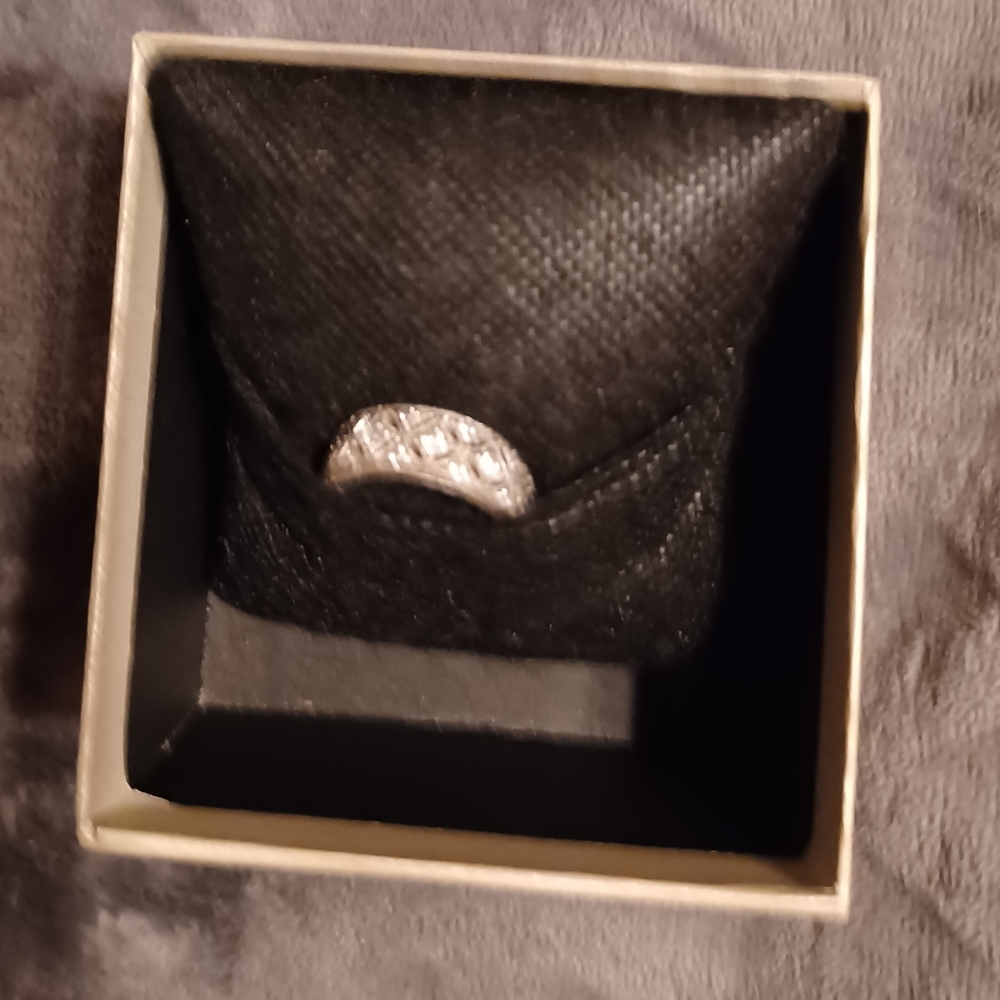 Tacori Eternity Band Ring. Size 8. CZ's high end ring. 925 sterling silver.